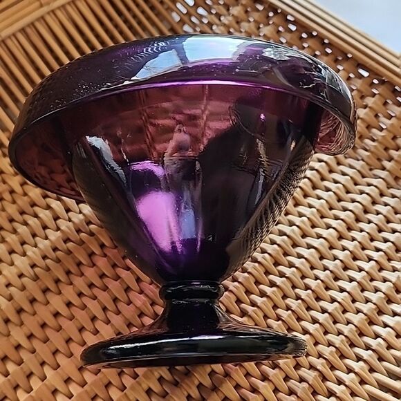 Vintage Amethyst Rolled Rim Art Glass Bowl - Picture 1 of 14
